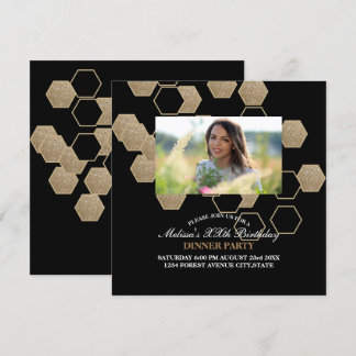 Invitación fiesta moderna geométrica de hexágono negro y dora