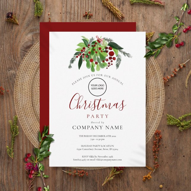 Invitación Fiesta navideña con el logo de la Compañía de las  (Christmas Red Berries Company Logo Holiday Party Invitation)