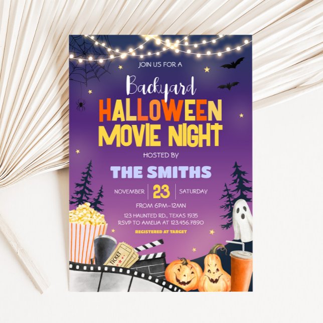 Invitación Fiesta nocturno de cine Backyard Halloween Party (Backyard Cute Halloween Party Movie Night Party Invitation)