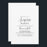 Invitación Fiesta simple de sorpresa Minimalista<br><div class="desc">Esta sencilla y minimalista invitación a una fiesta sorpresa es perfecta para un cumpleaños moderno,  un retiro o cualquier fiesta sorpresa. El diseño,  sencillo y elegante,  presenta una tipografía de escritura clásica y elegante en blanco y negro.</div>
