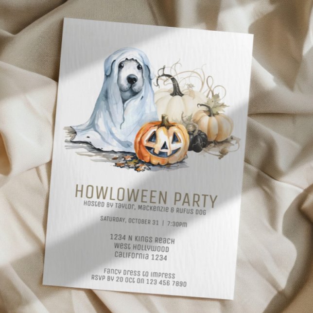 Invitación Fiesta temática de perro de Halloween, diversión d (Halloween Dog Themed Party Howloween Fun Invitations from Ricaso. Cute dog in a sheet ghost)