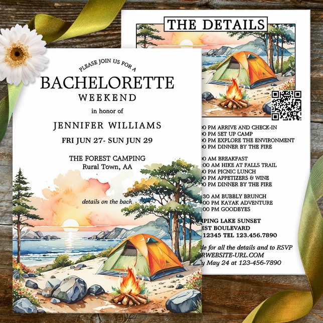 Invitación Fin de semana de Bachelorette (Bachelorette weekend itinerary invitation featuring a watercolor forest with lake, tent and campfire)