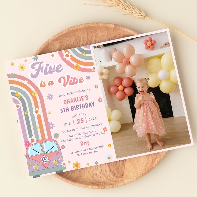 Invitación Five Es Una Foto De Cumpleaños De Vibe Groovy Retr (Subido por el creador)