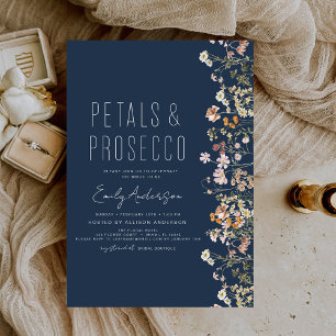 Invitación Flor azul marino Petales Prosecco Ducha Bridal