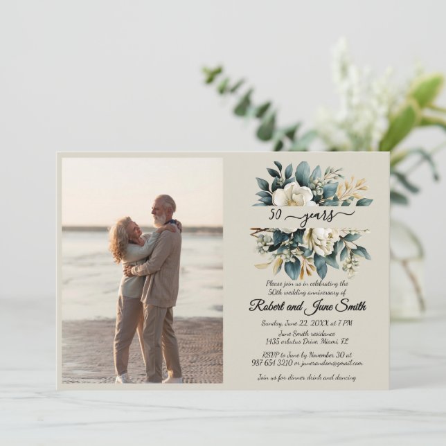 Invitación Flor blanca floreciente 50 años de boda (Anverso de pie)