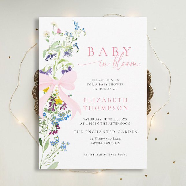 Invitación Flor silvestre en Bloom Garden Chica Baby Shower (wildflowers baby shower invitation in bloom elegant pink bow garden party watercolor calligraphy)