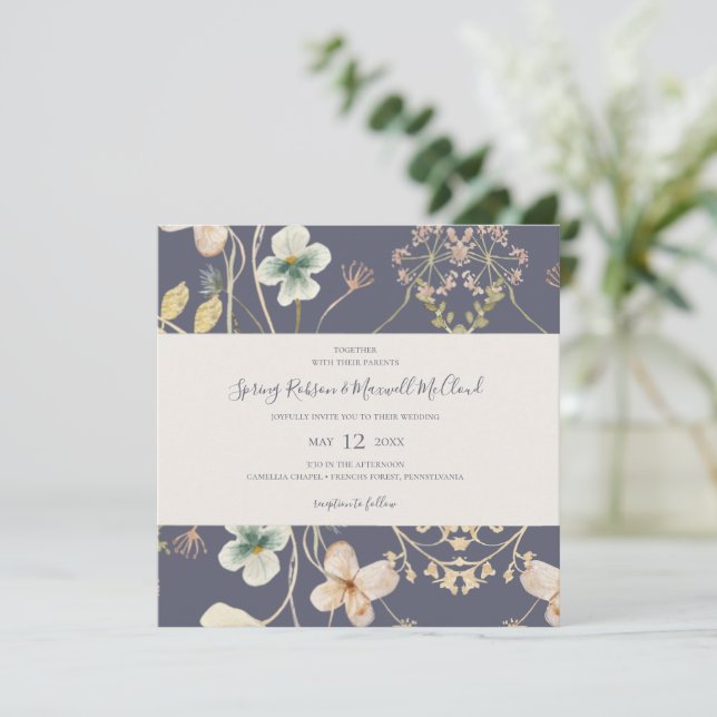 Invitación Flor silvestre primavera | Boda de Dusty Purple Sq (Anverso de pie)