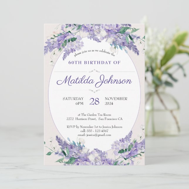 Invitación Floral 60 cumpleaños Wisteria púrpura Botánica (Anverso de pie)