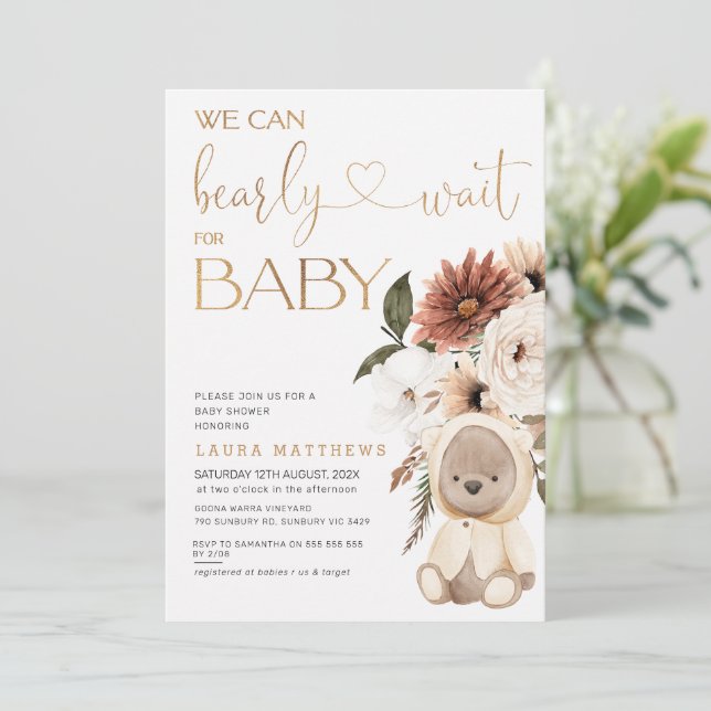 Invitación Floral audaz que podemos esperar a Baby Shower (Anverso de pie)