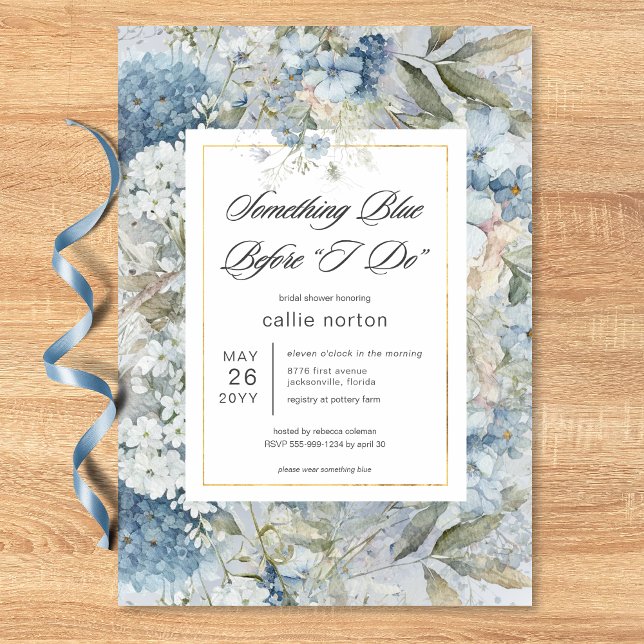 Invitación Floral azul ruidoso Algo Ducha de novia azul (Rustic Blue Floral Something Blue Bridal Shower Invitation)