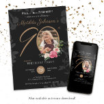 Invitación Floral Black Photo 90th Surprise Birthday Party<br><div class="desc">Floral Black Photo 90th Surprise Birthday Party Invitation. Una delicada y femenina floral y botánica invitación a la fiesta de 90 años. Cuenta con hermosas flores alrededor de la foto de la persona de cumpleaños, ¡todo con un toque de austeridad vintage! El diseñador siempre está listo para ayudar, contacta con...</div>