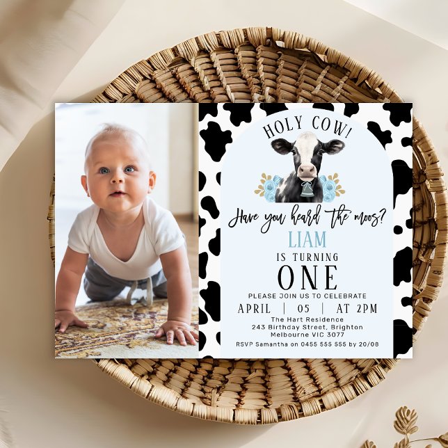 Invitación Floral Blue Cow Print Photo Holy Cow Primer cumple (Boy's Holy Cow 1st Birthday Invitation Template, Photo Cow Themed Birthday Invitation, Cow Print)