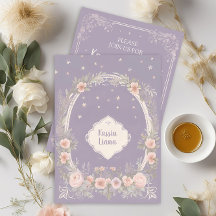 Invitación floral caprichosa de morado y rosa rubo