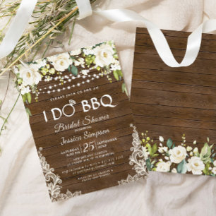 Invitación Floral de madera y rosas blancas I Do BBQ Brillant