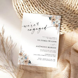 Invitación Floral de marfil y boho azul Estamos comprometidos