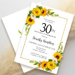 Invitación Floral de margarita blanca de girasol amarillo 30<br><div class="desc">tarjeta de cumpleaños 30 de flor de girasol amarillo bonito. Las peonías amarillas y las margaritas blancas se mezclan con los girasoles. Un marco dorado rectangular le da un ambiente elegante. Muy fácil de personalizar. Esa espalda es blanca con un ramo de girasol. Esto es perfecto para una celebración de...</div>