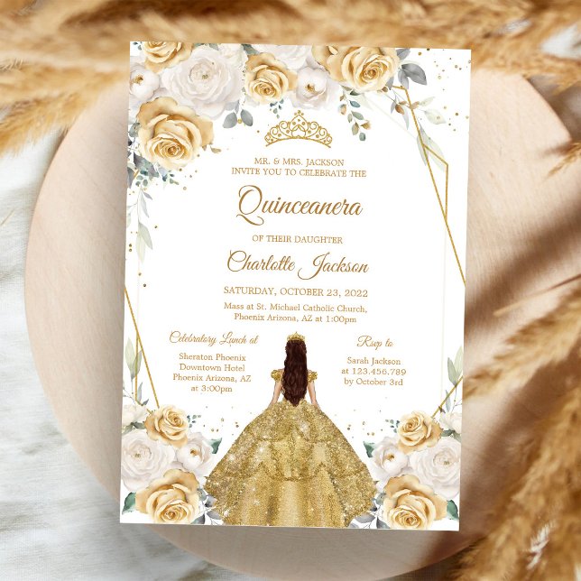 Invitación floral dorada de Quinceañera (Subido por el creador)