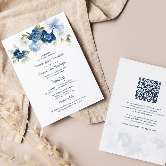 Invitación Floral Dusty Azul código QR todo en un Boda (Dusty Blue Floral Wedding Invitation and Details All-in-One Card)