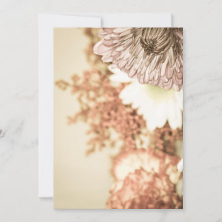 Invitación floral en blanco