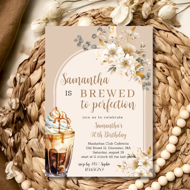 Invitación Floral hecho a la perfección café cumpleaños (Subido por el creador)