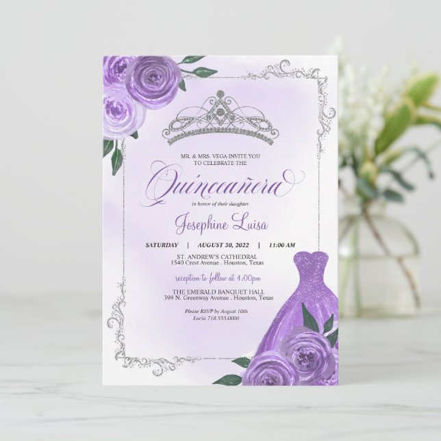 Invitación Floral morada Tiara Quinceañera Inv (Anverso de pie)