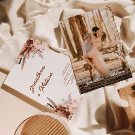 Invitación Floral Pampas Rust Terracotta Script Photo Boda