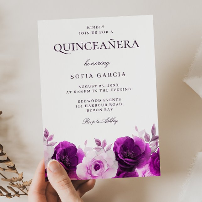 Invitación Floral Quinceanera de Rosas violetas púrpura (Subido por el creador)