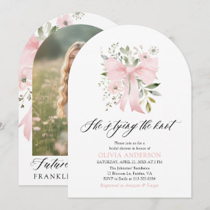 Invitación Floral rosa de vaca está atando la ducha nupcial