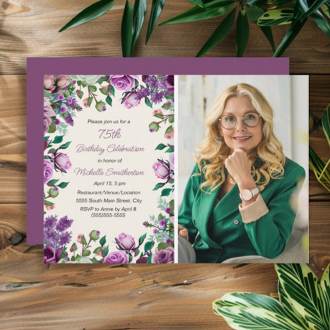 Invitación Floral verde morada de la menta 75ª foto de cumple (Purple watercolor floral and green leaves women's 75th birthday party photo invitation)