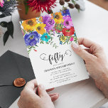 Invitación Florales brillantes y audaces 50 cumpleaños<br><div class="desc">Invitaciones florales de 50 años luminosas y audaces que se pueden personalizar para cualquier edad. El diseño incluye letras de guiones caligráficos,  flores acuáticas pintadas a mano con follaje verde y una plantilla de cumpleaños elegante clásica que es fácil de personalizar.</div>