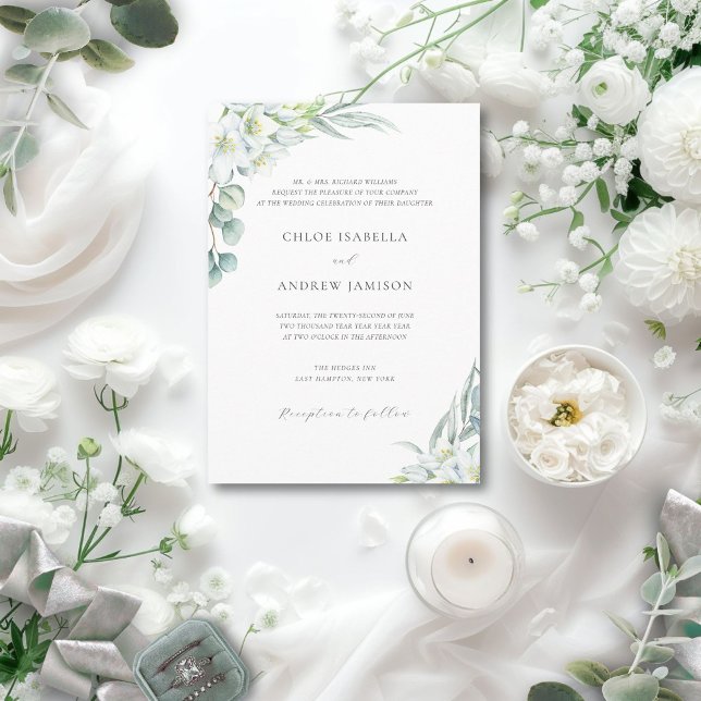Invitación Flores blancas y Boda elegante de vegetación con R (This elegant invitation features white flowers and greenery for a minimalist, fine art wedding look)