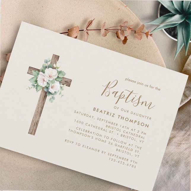 Invitación Flores crema cruza el bautismo de escritura modern (Subido por el creador)