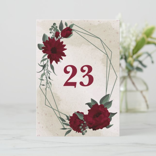 Invitación Flores de Borgoña verde número de tabla geométrica (Anverso de pie)