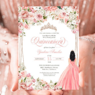Invitación Flores de color blanco rosado de Rubor Quinceañera