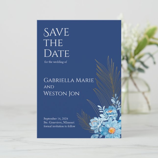 Invitación Flores de margarita azul Boda salva la fecha (Anverso de pie)