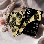 Invitación Flores de oro blanco negro Boda Art Deco moderno<br><div class="desc">Este Moderno Art Deco Boda Black White Gold Flowers Invitation presenta una lujosa paleta de colores negro y dorado con tipografía en blanco y negro y acentos botánicos tropicales. Perfecto para eventos nocturnos, este personalizable invita a sentar las bases de una celebración de moda que combina curvas geométricas suaves con...</div>