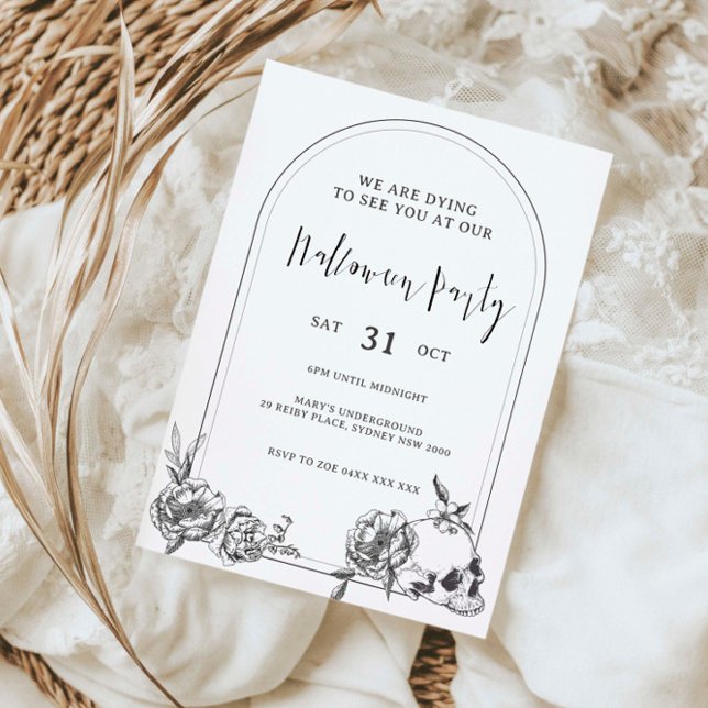 Invitación Flores dibujadas a mano gótica fiesta de Halloween (Subido por el creador)