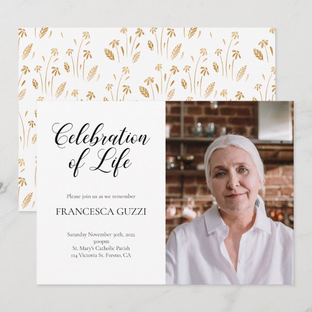 Invitación Flores doradas Celebración de la Vida Foto (Anverso / Reverso)