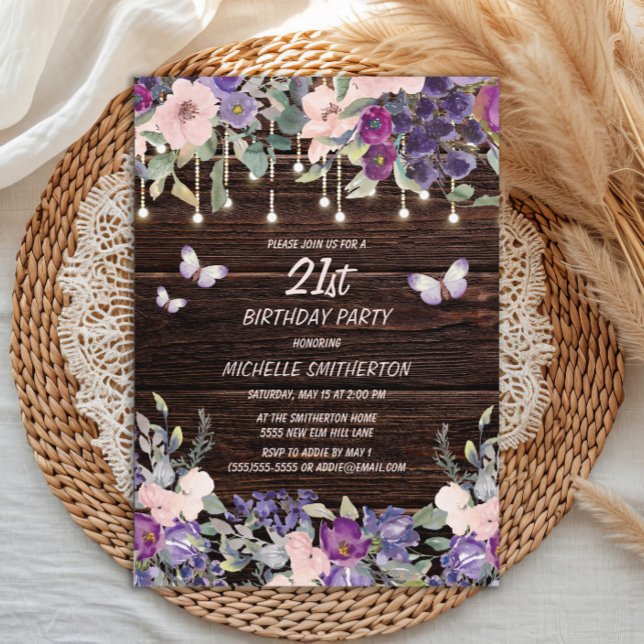 Invitación Flores Mariposas Rosadas Purpura Madera Rústica 21 (Purple and pink watercolor floral and butterflies on rustic wood 21st birthday party invitation)