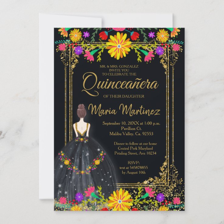 Invitación Flores mexicanas con quinceañera negra de oro Invitación Flores mexicanas con quinceañera negra de oro