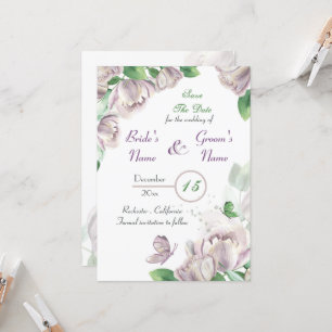 Invitación flores moradas y hojas mariposas salvan la fecha