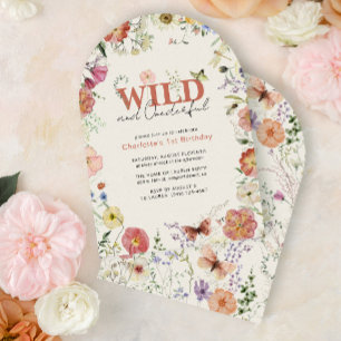 Invitación Flores Presionadas Salvajes y Maravilloso Primer C