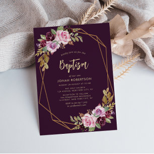 Invitación flores púrpuras enmarcan bautismo