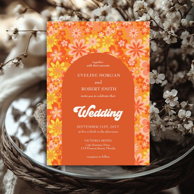 Invitación Flores retro grooval naranja amarillas y rosas (Retro groovy vibrant orange yellow and pink flowers invitation)