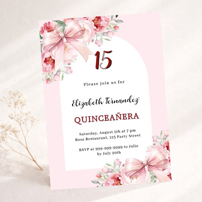 Invitación Flores rosadas arcos de lujo Quinceanera (Subido por el creador)