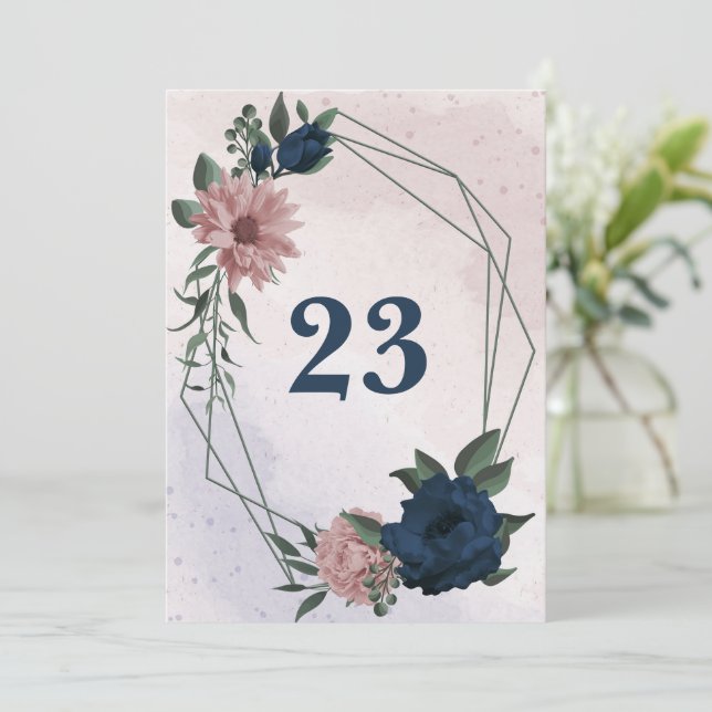 Invitación flores rosadas y marinas número de tabla geométric (Anverso de pie)