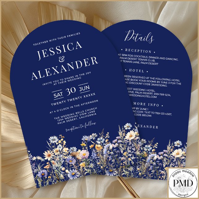 Invitación Flores Silvestres Azul Polvoriento Todo En Un Boda (Dusty Blue Wildflowers Elegan All In One Navy Wedding Invitation with Reception, Hotel, RSVP on Back)