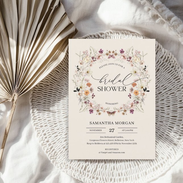 Invitación Flores silvestres florales modernas coronaron la d (Modern floral wildflowers wreath Bridal Shower Invitation)