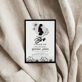 Invitación Flores y cráneos de Baby Shower en gótico