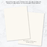 Invitación Fondo De Crema Monograma Para La Superposición De<br><div class="desc">Mejore su invitación a bodas de vellum o guarde las sobreimpresiones de fecha con nuestra tarjeta de fondo crema de luz de moda con un frontal sencillo para mostrar su diseño superpuesto, y sus nombres de monograma y fecha boda en elegante tipografía de serif en la parte posterior, añadiendo un...</div>